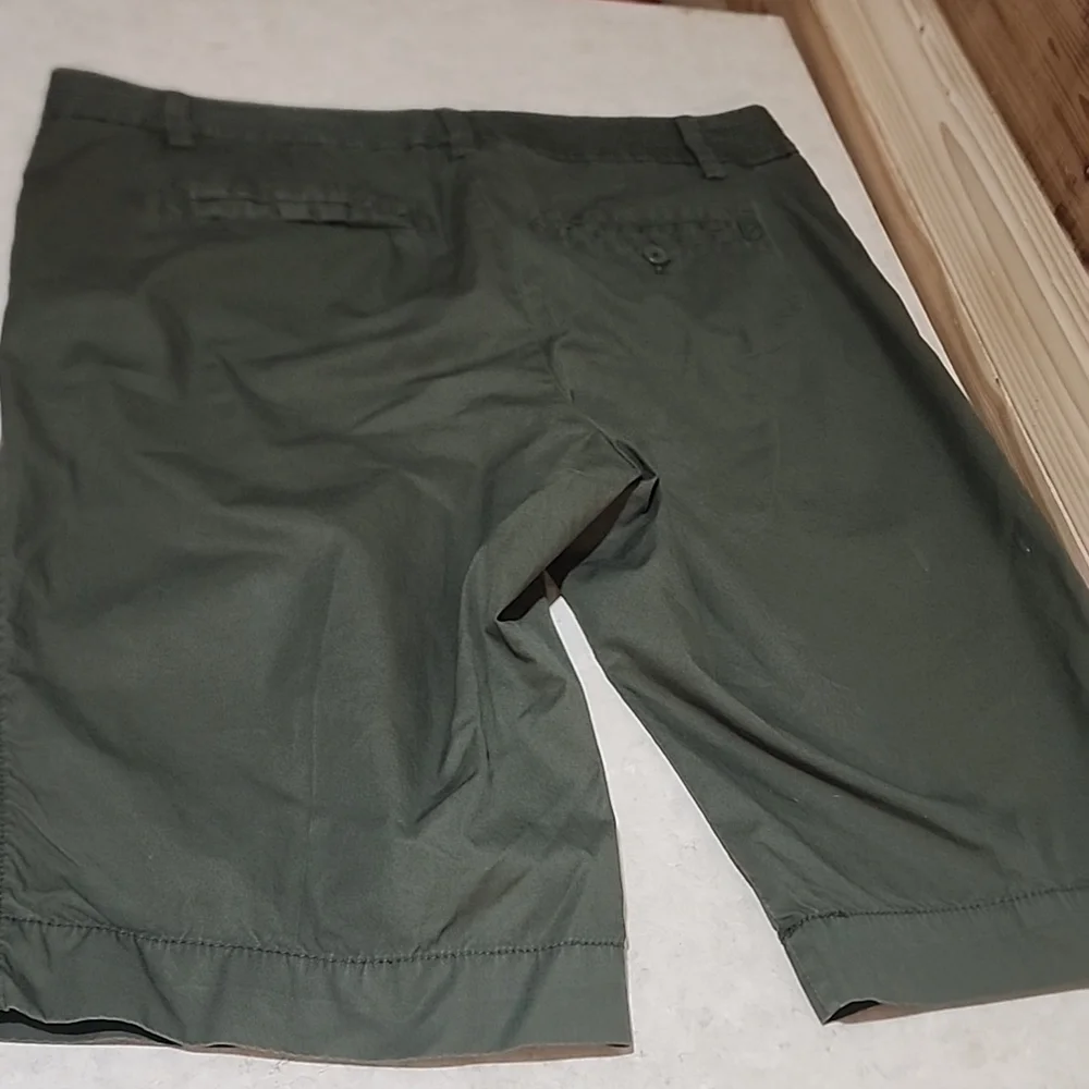 J crew city fir mens shorts size 12